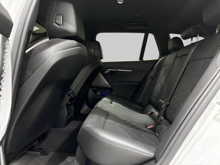 BMW I5 2025