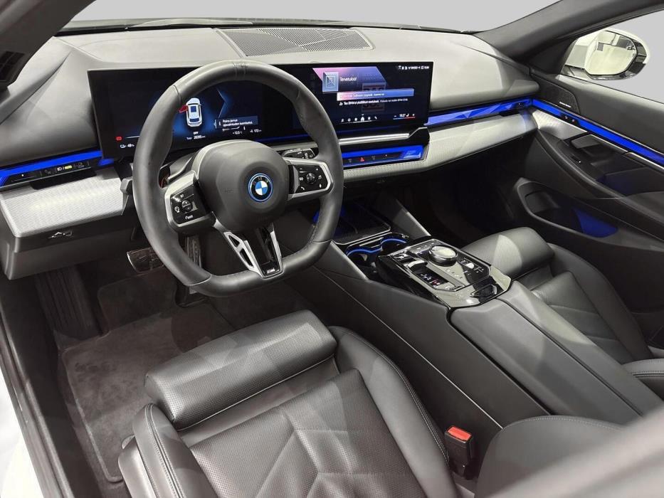 BMW I5 2025