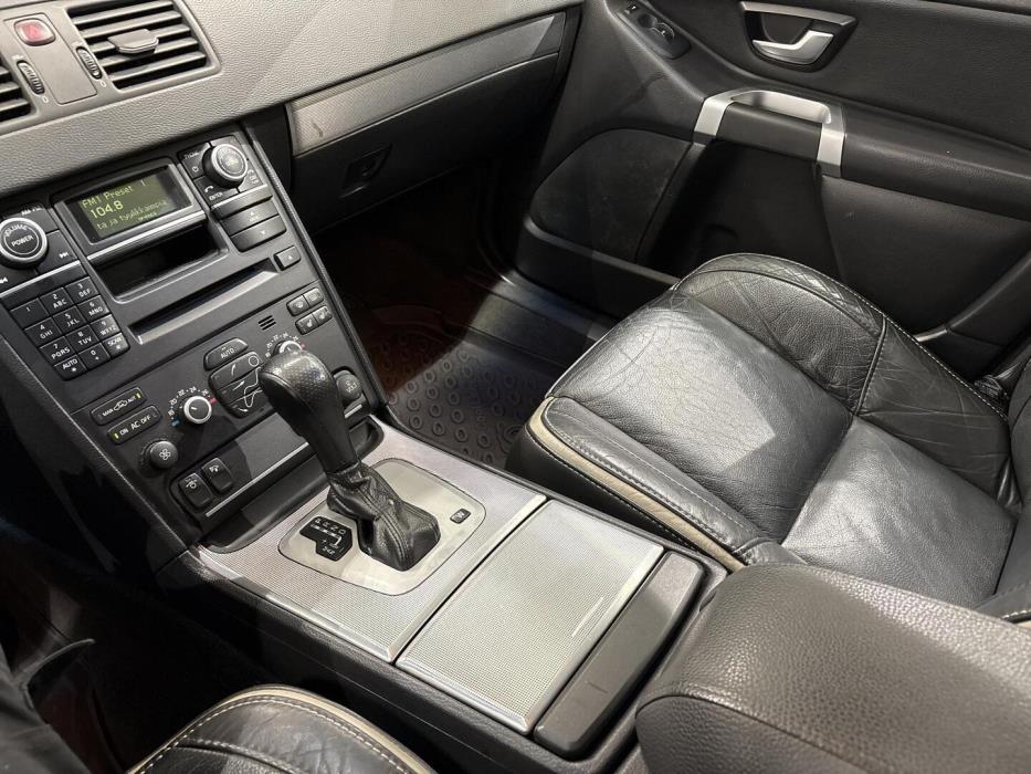 VOLVO XC90 2010