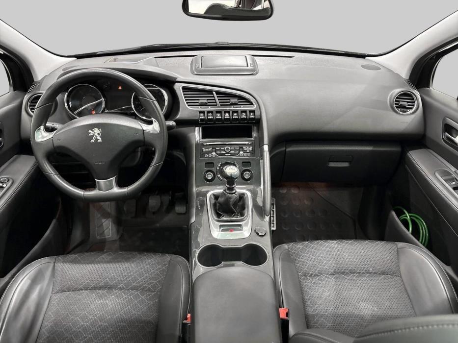 PEUGEOT 3008 2014