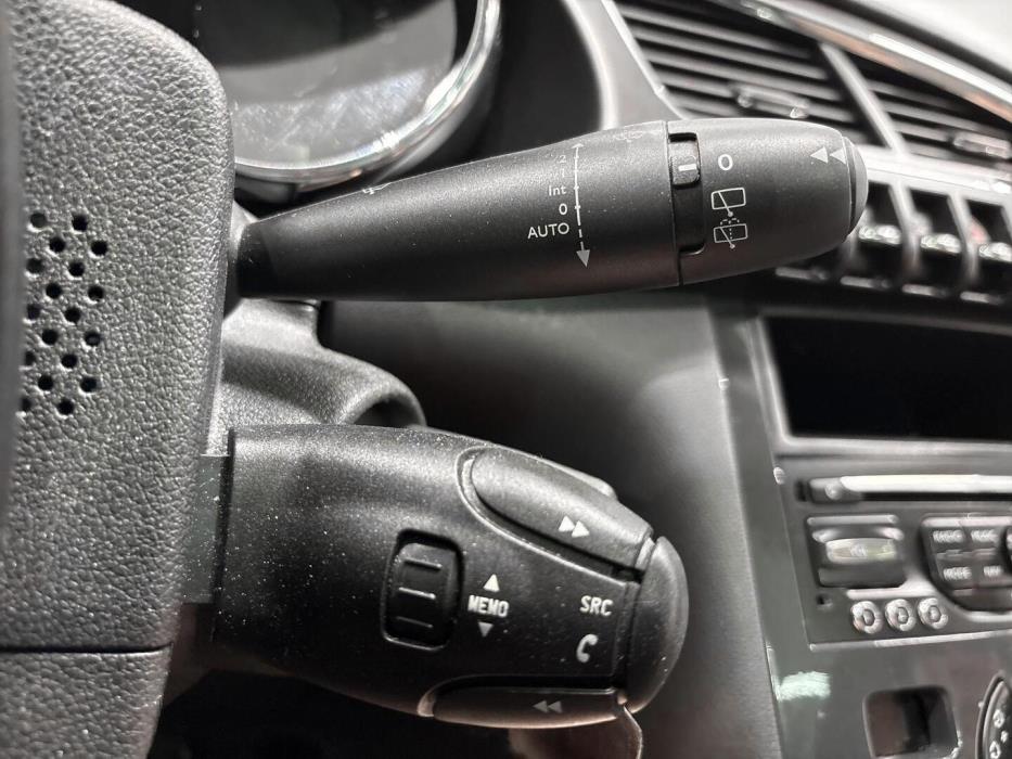 PEUGEOT 3008 2014