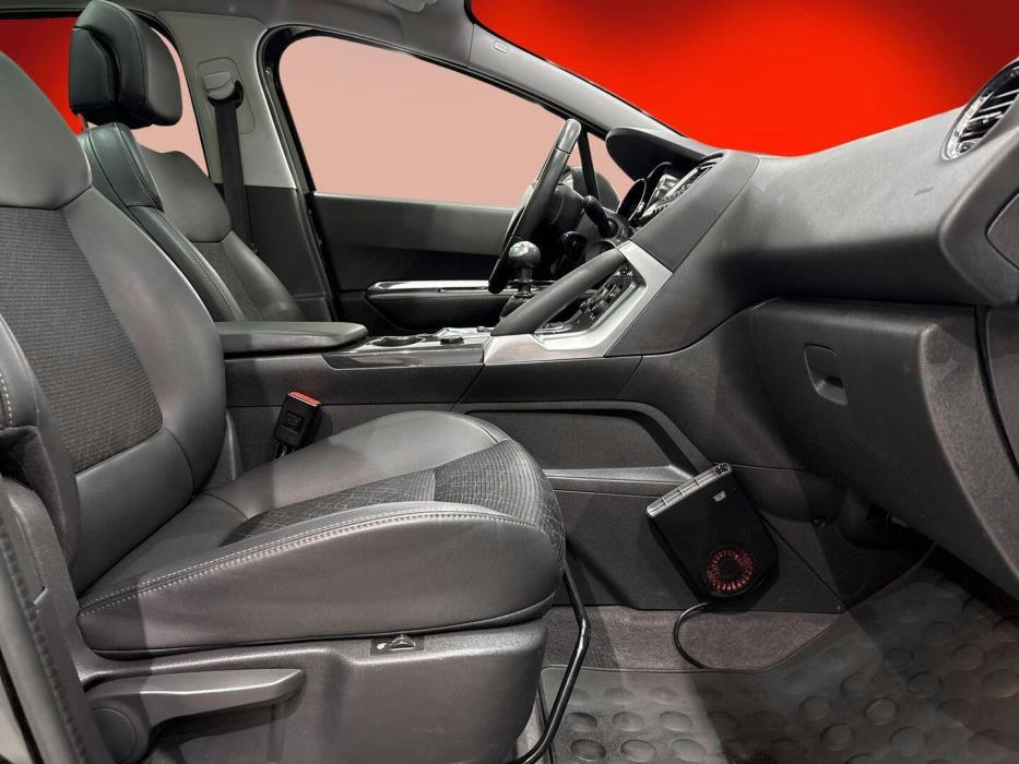 PEUGEOT 3008 2014