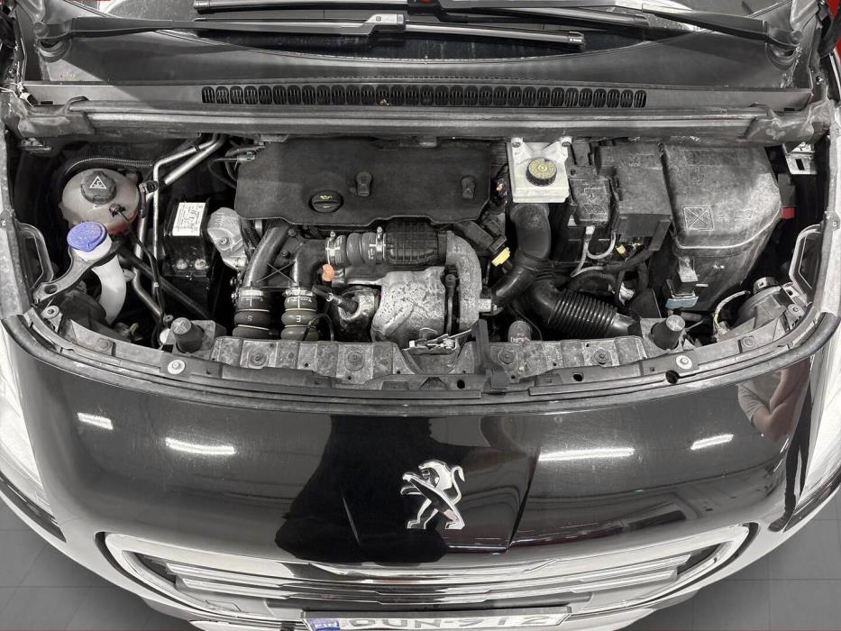 PEUGEOT 3008 2014