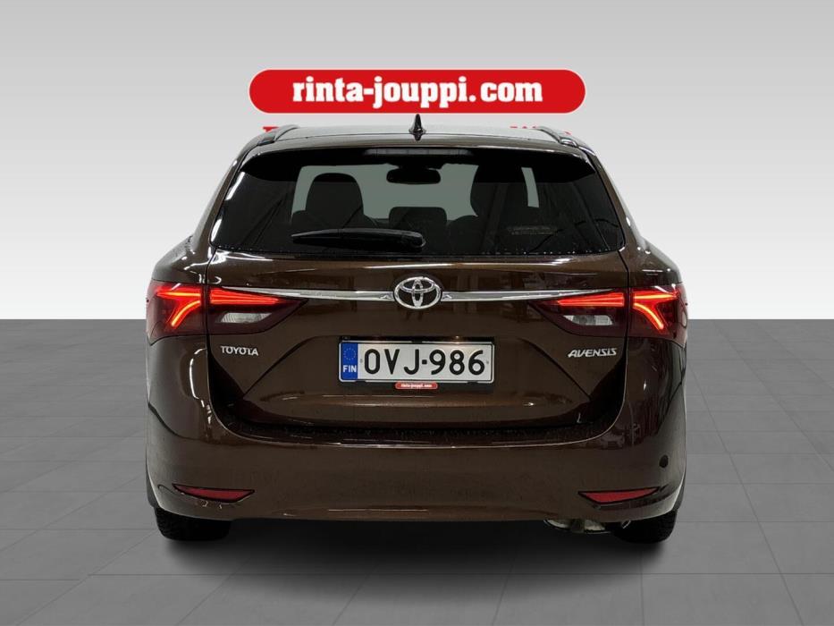 TOYOTA Avensis 2016