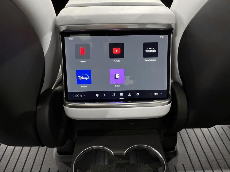 TESLA Model X 2023