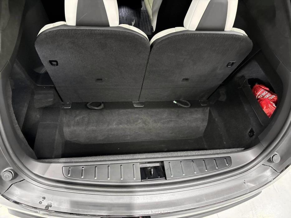 TESLA Model X 2023