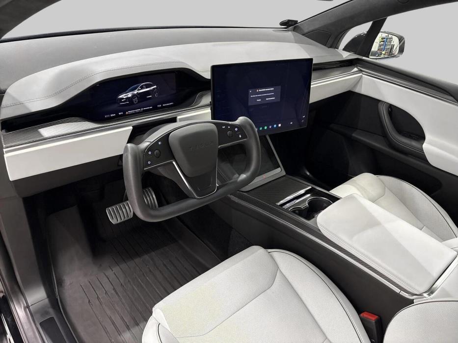 TESLA Model X 2023