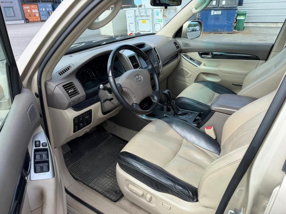 TOYOTA Land Cruiser 2008