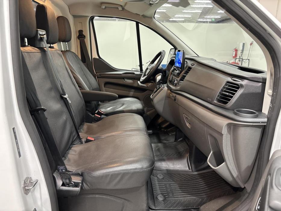 FORD TRANSIT CUSTOM 2023