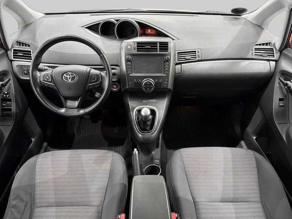 TOYOTA VERSO 2017