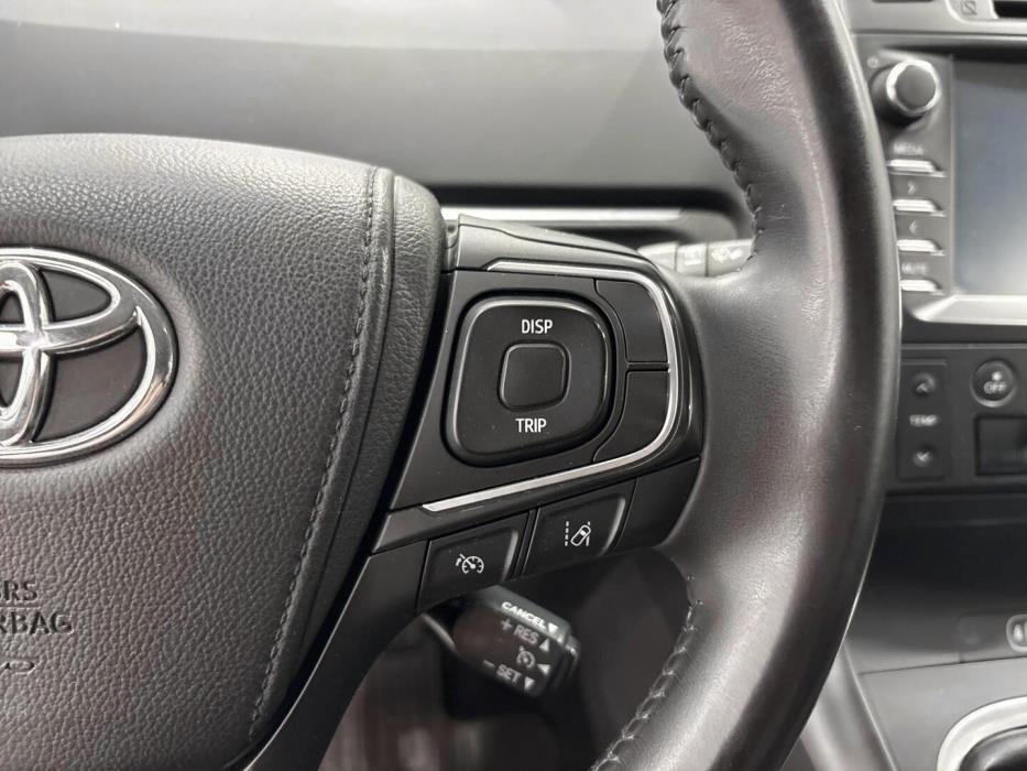 TOYOTA VERSO 2017