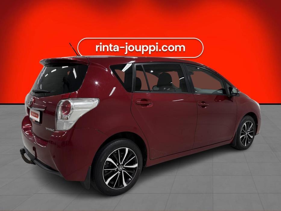 TOYOTA VERSO 2017