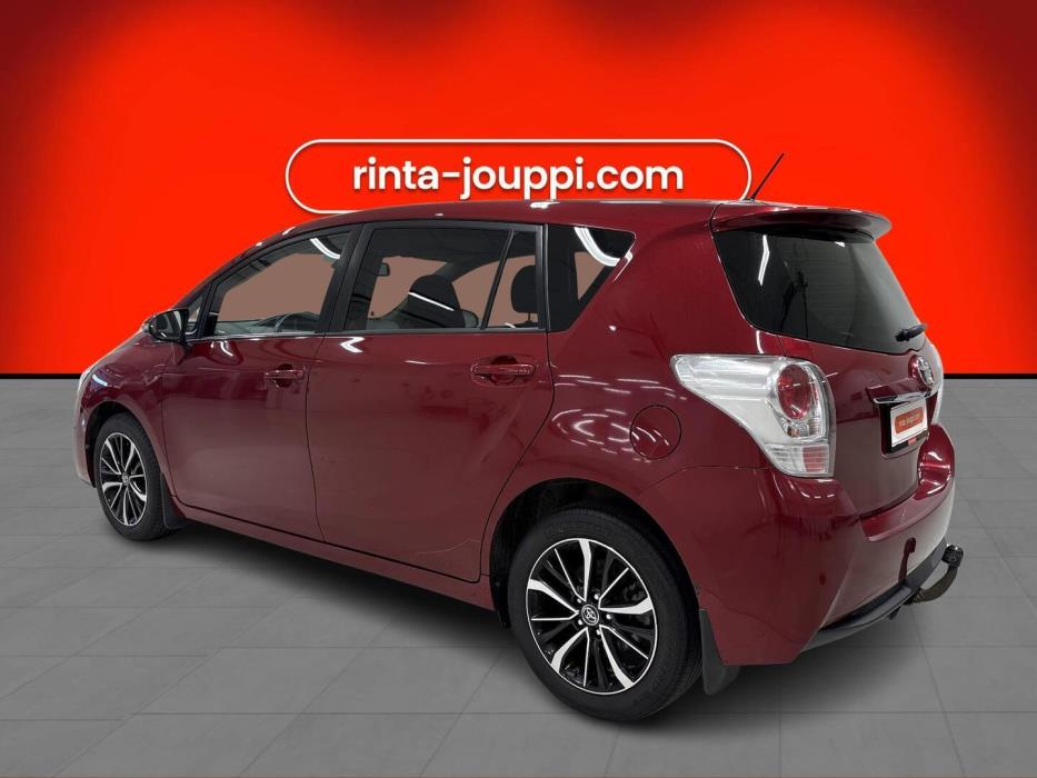 TOYOTA VERSO 2017