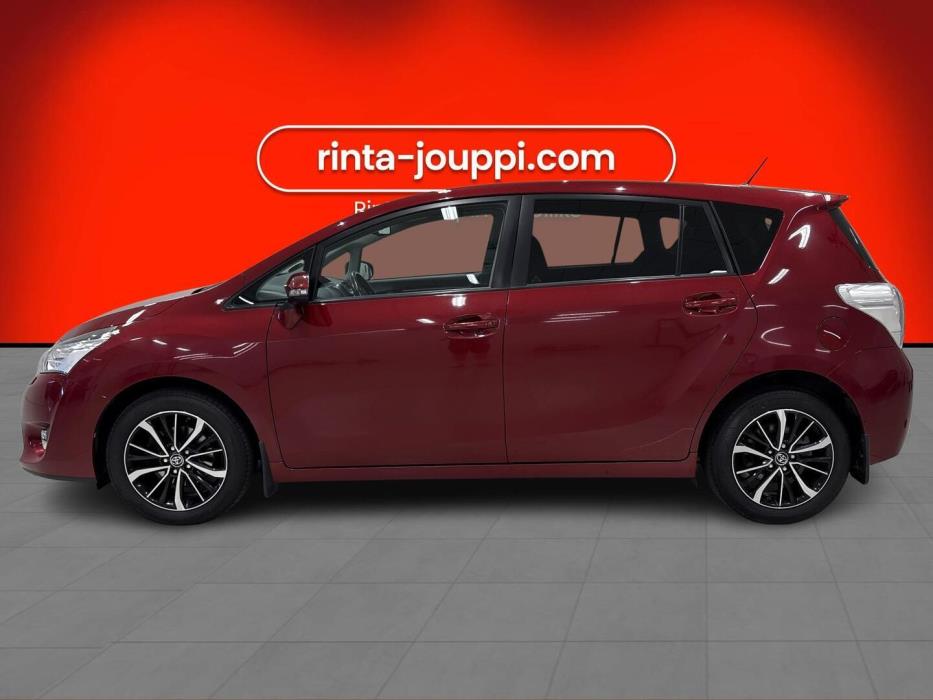 TOYOTA VERSO 2017