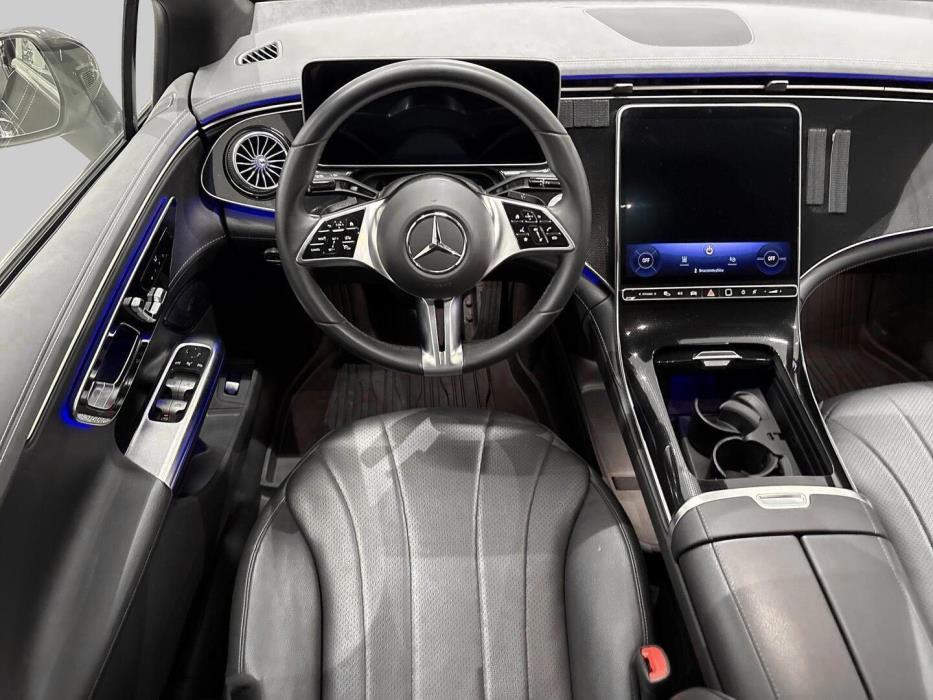 MERCEDES-BENZ EQE 2023