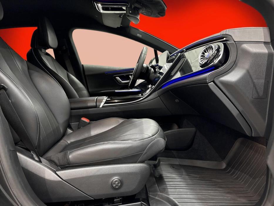 MERCEDES-BENZ EQE 2023