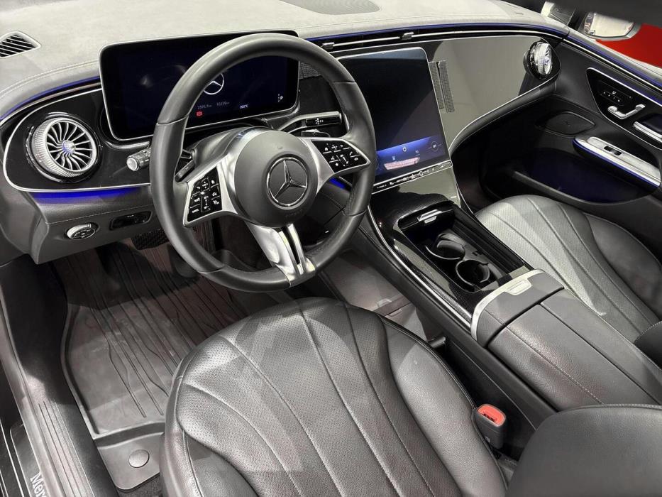 MERCEDES-BENZ EQE 2023