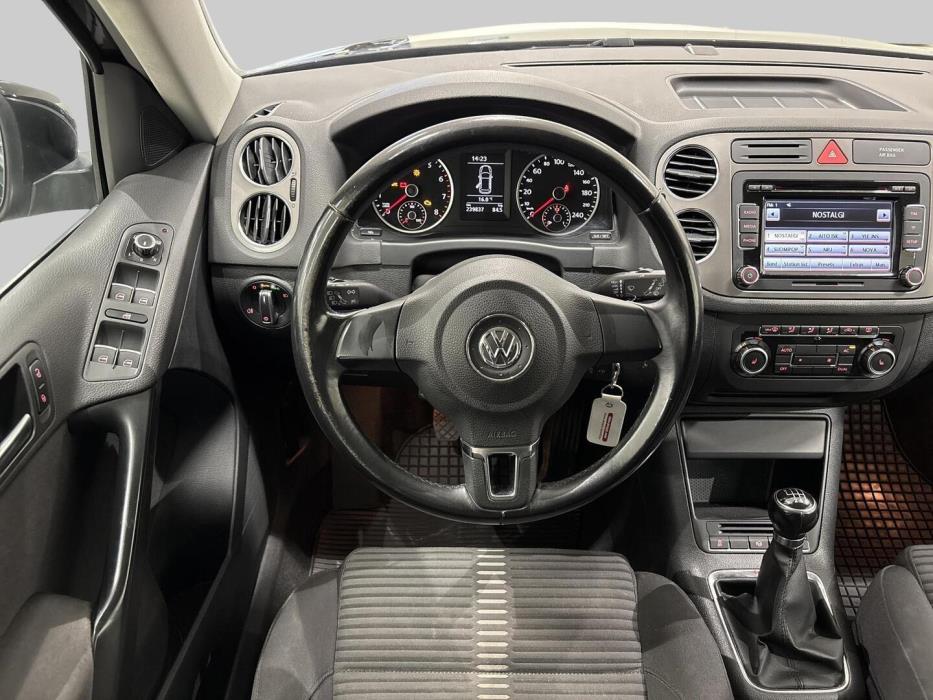 VOLKSWAGEN Tiguan 2010