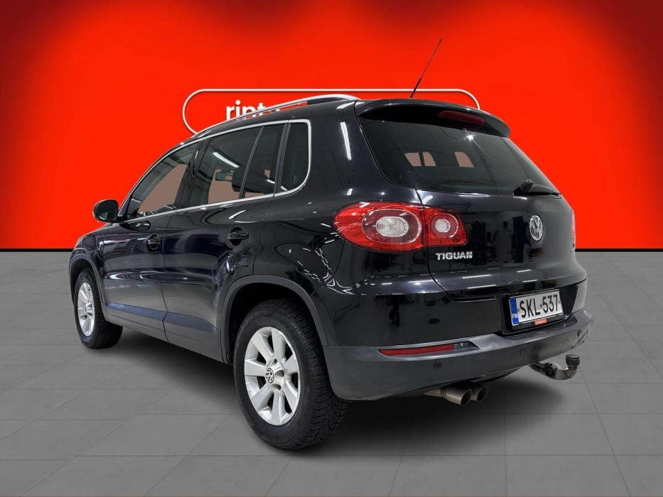 VOLKSWAGEN Tiguan 2010
