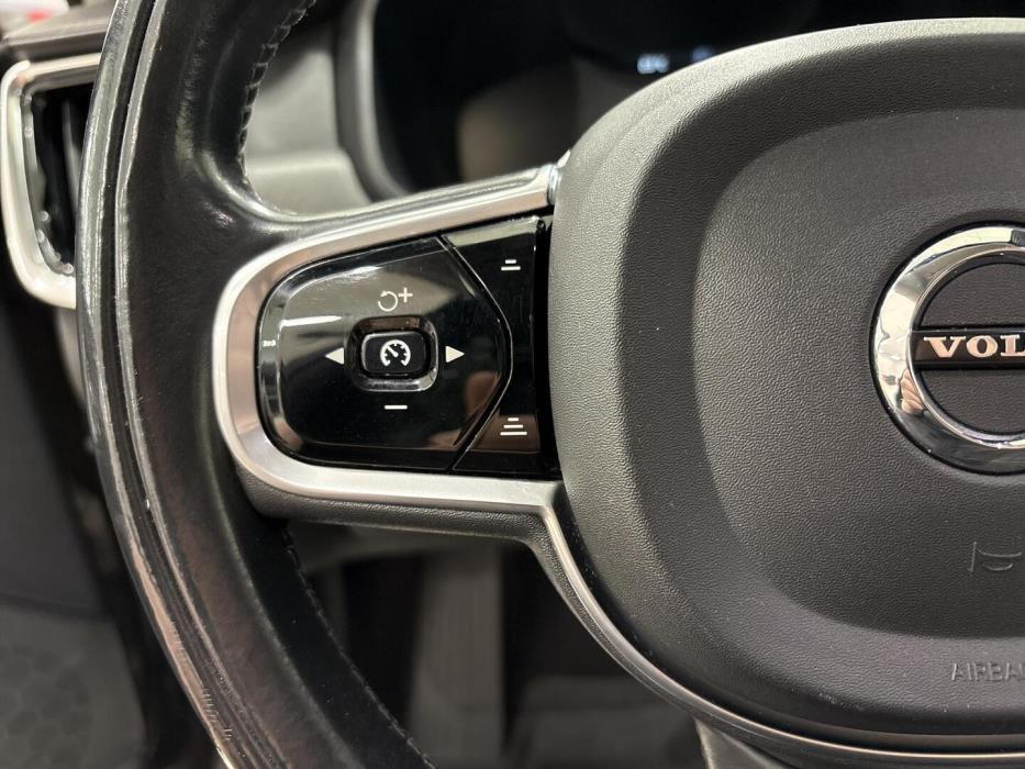 VOLVO V90 Cross Country 2017