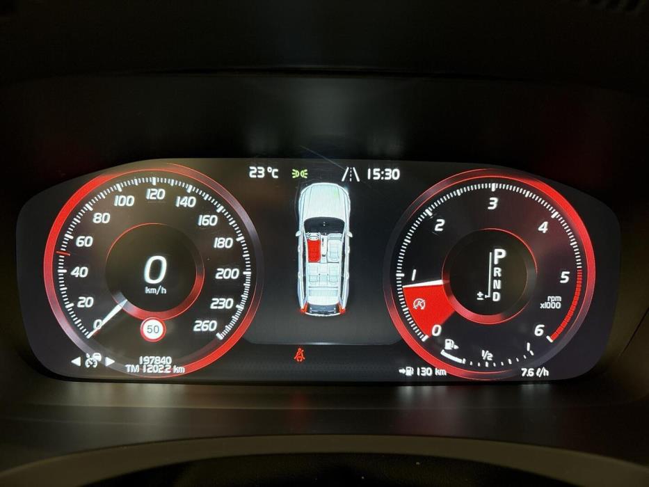 VOLVO V90 Cross Country 2017
