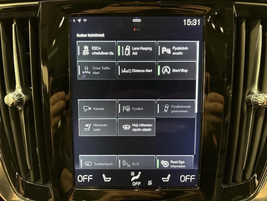 VOLVO V90 Cross Country 2017