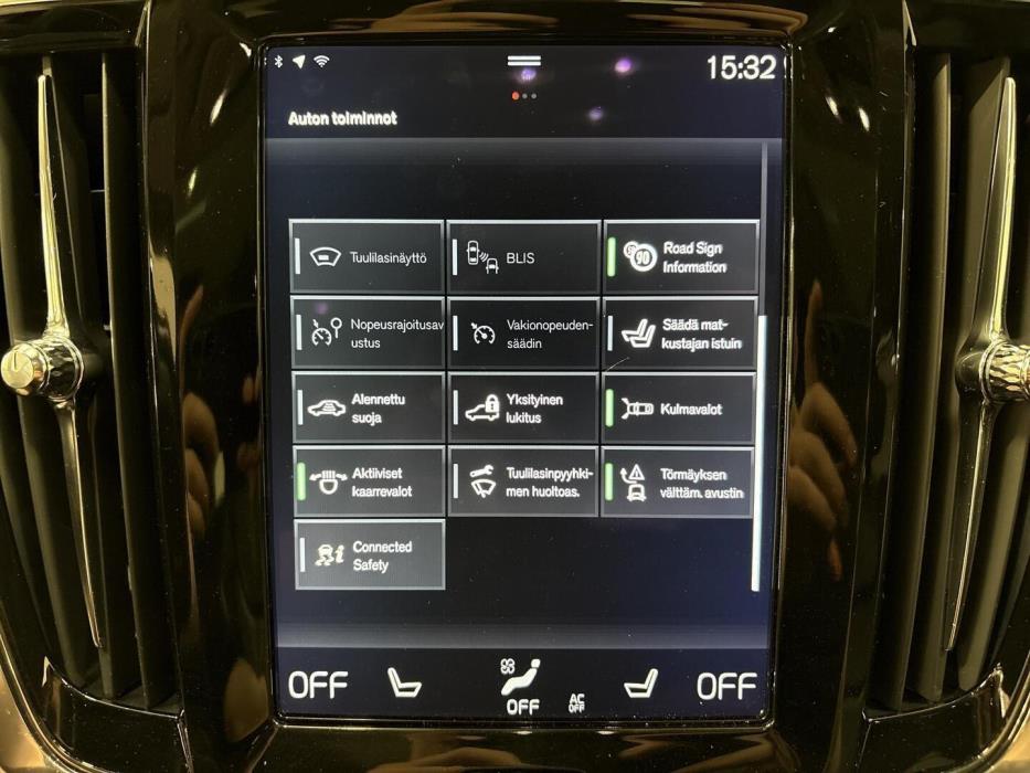 VOLVO V90 Cross Country 2017