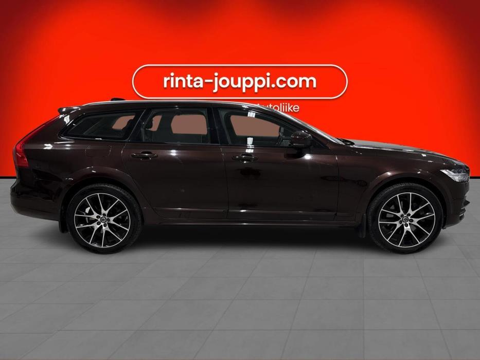 VOLVO V90 Cross Country 2017