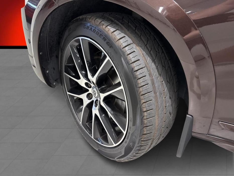 VOLVO V90 Cross Country 2017