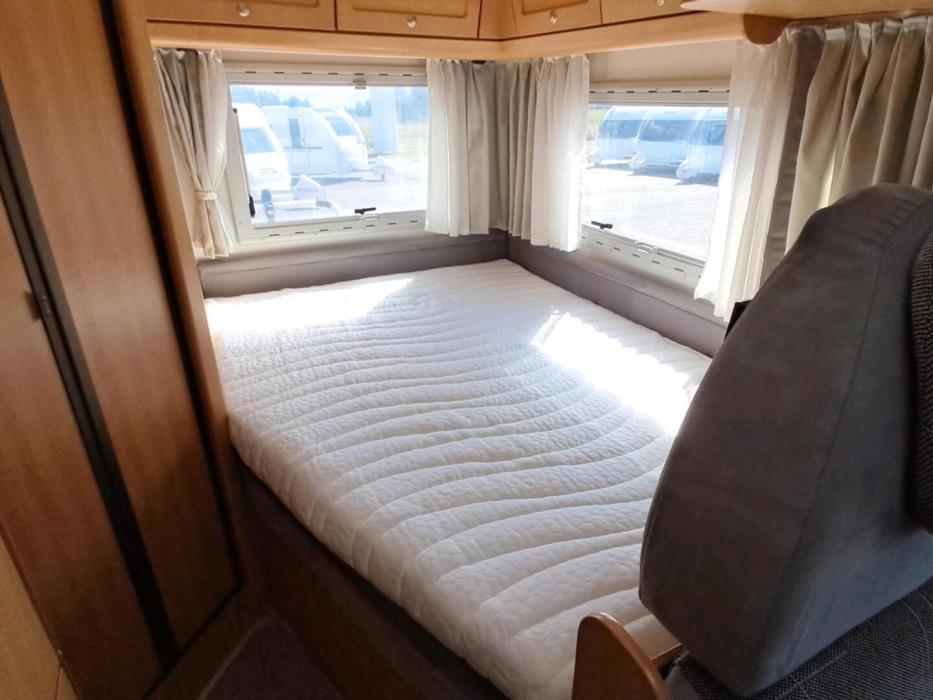 KNAUS SUN TRAVELLER 605 L-TI 2006
