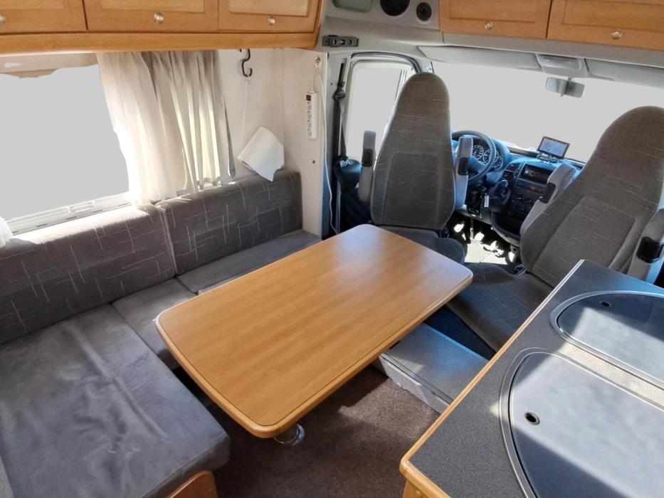 KNAUS SUN TRAVELLER 605 L-TI 2006