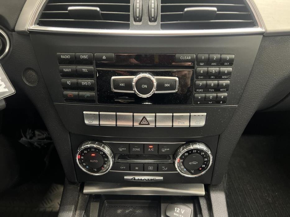 MERCEDES-BENZ C 2011