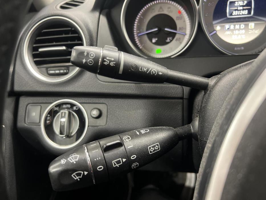 MERCEDES-BENZ C 2011