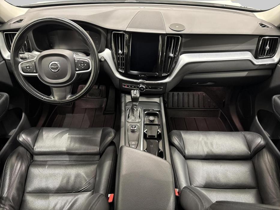 VOLVO XC60 2018
