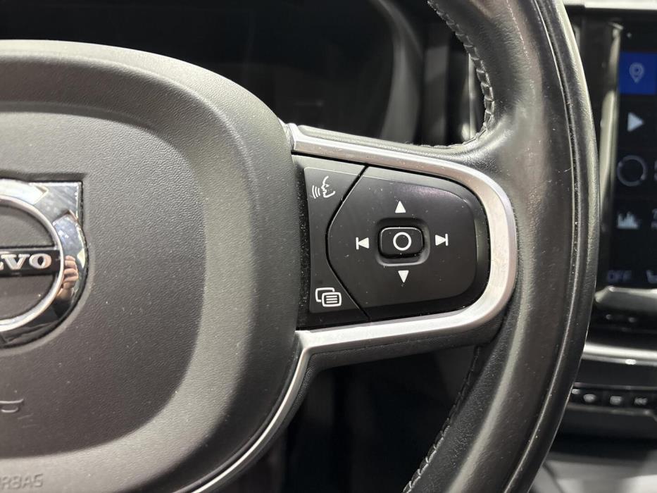 VOLVO XC60 2018