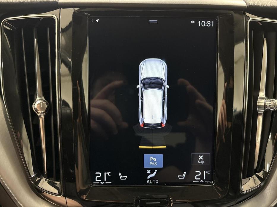 VOLVO XC60 2018