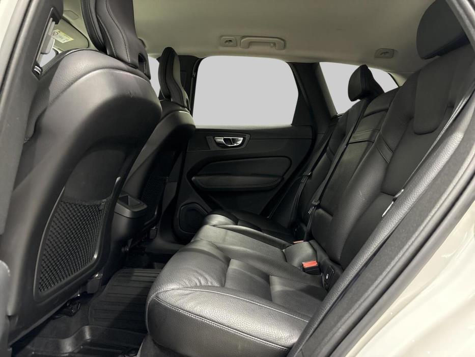 VOLVO XC60 2018