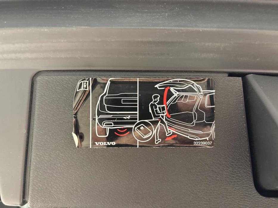 VOLVO XC60 2018