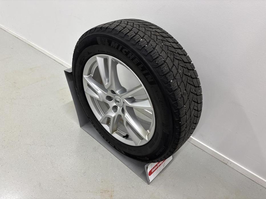 VOLVO XC60 2018