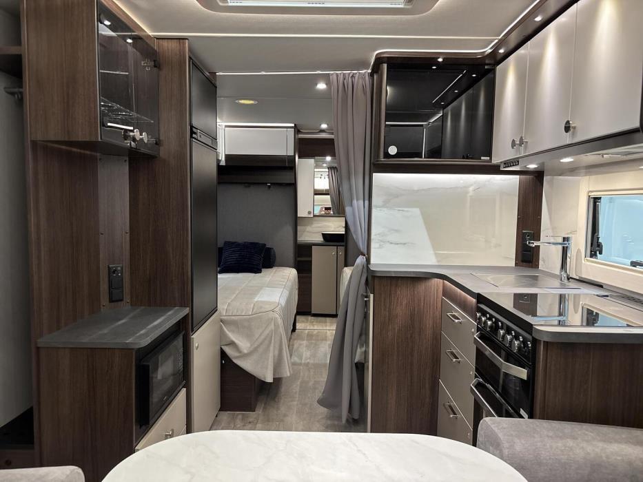 POLAR 590 Hintaa alennettu 1920€ 2026