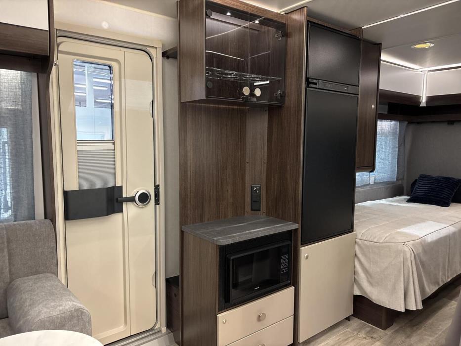 POLAR 590 Hintaa alennettu 1920€ 2026