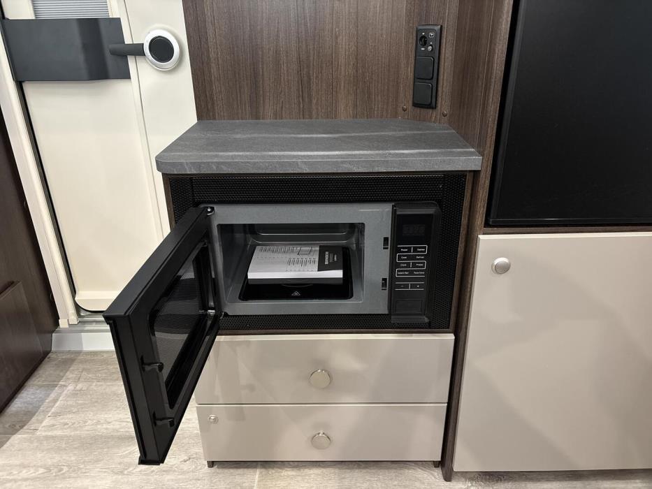 POLAR 590 Hintaa alennettu 1920€ 2026