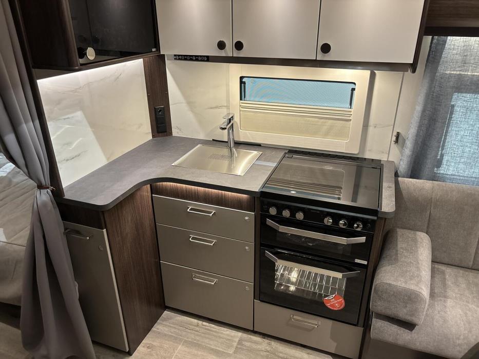 POLAR 590 Hintaa alennettu 1920€ 2026