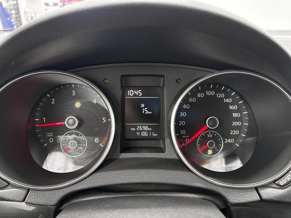 VOLKSWAGEN Golf 2010
