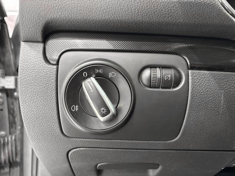 VOLKSWAGEN Golf 2010