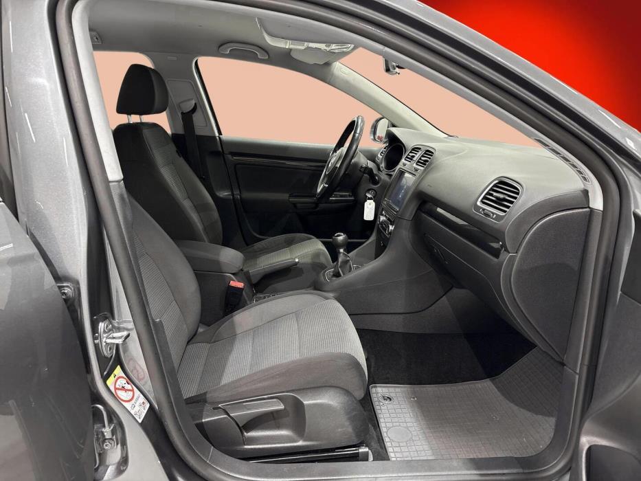 VOLKSWAGEN Golf 2010