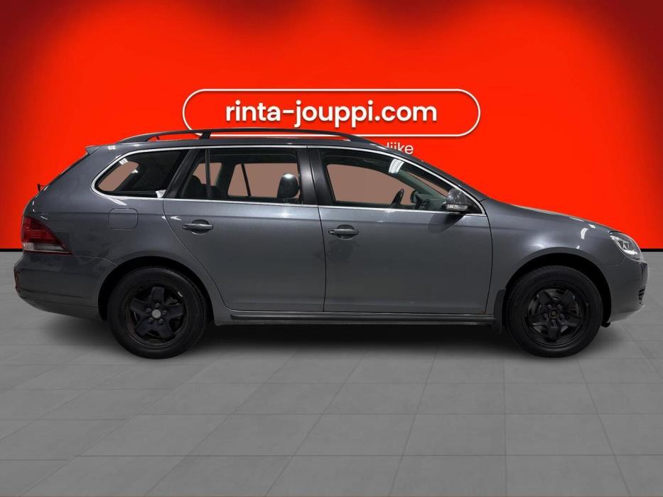 VOLKSWAGEN Golf 2010