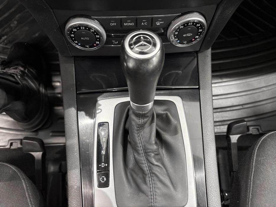 MERCEDES-BENZ GLK 2010