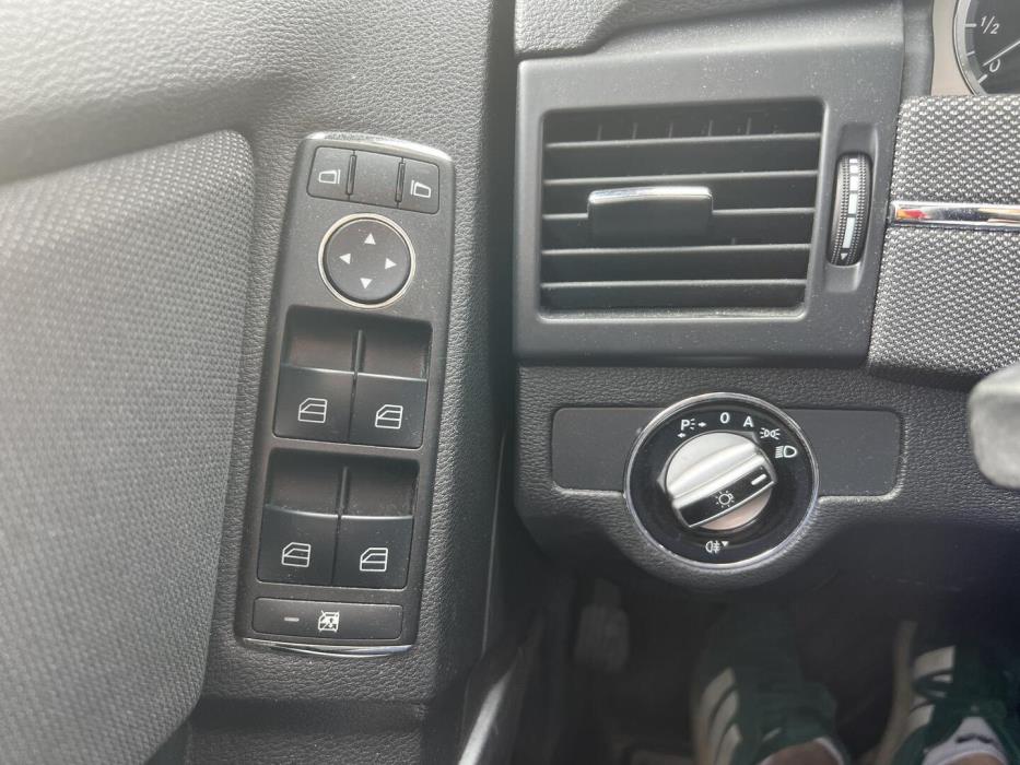MERCEDES-BENZ GLK 2010