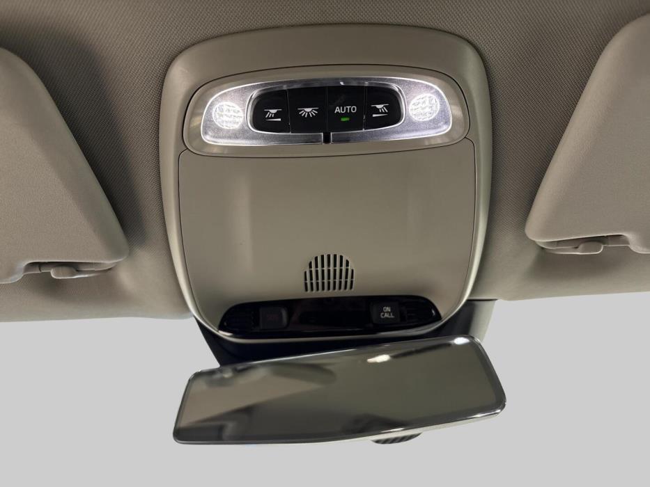 VOLVO V40 2013
